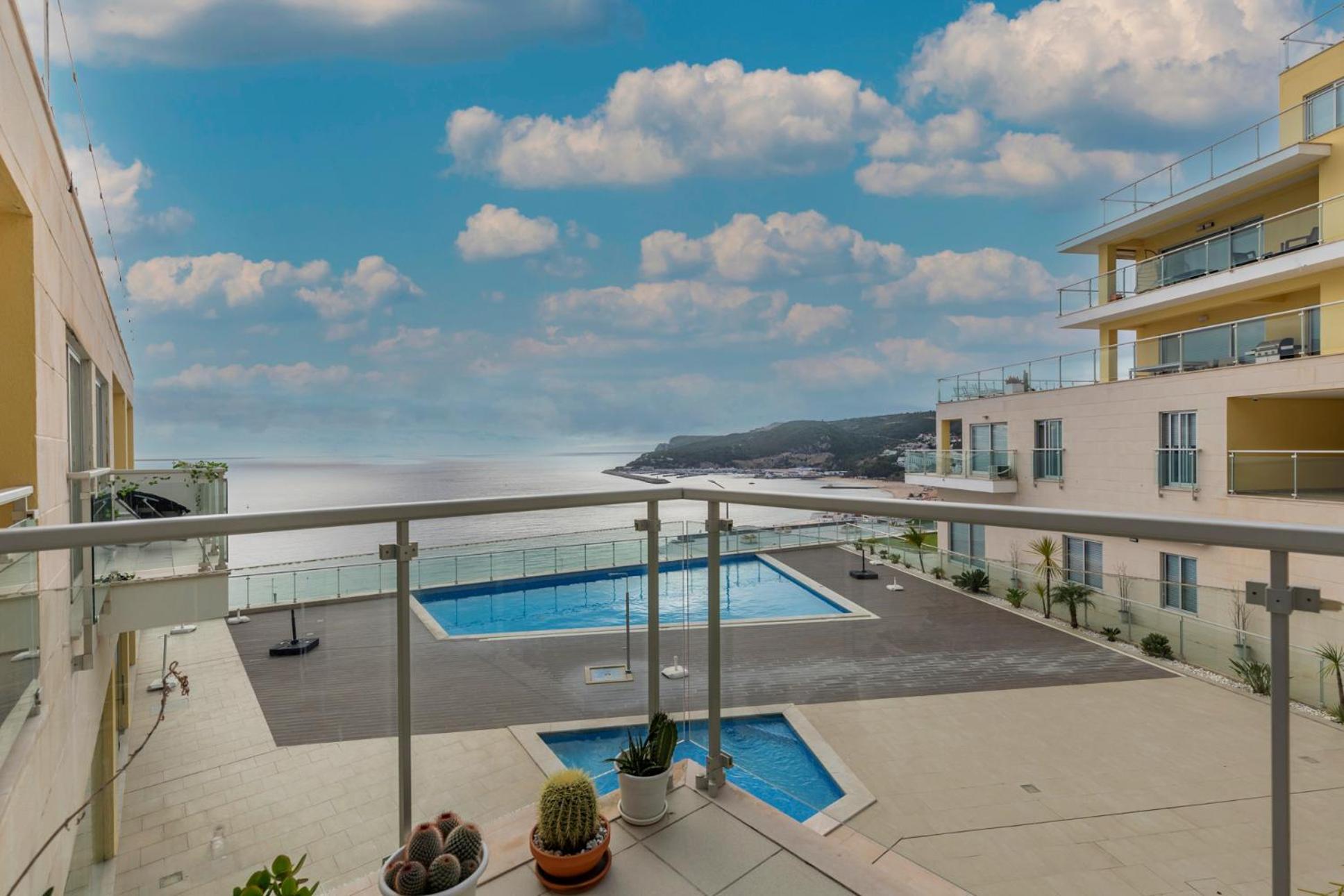 Cliffs Apartment - Astonishing View Over Sesimbra Bay By Trip2Portugal 외부 사진